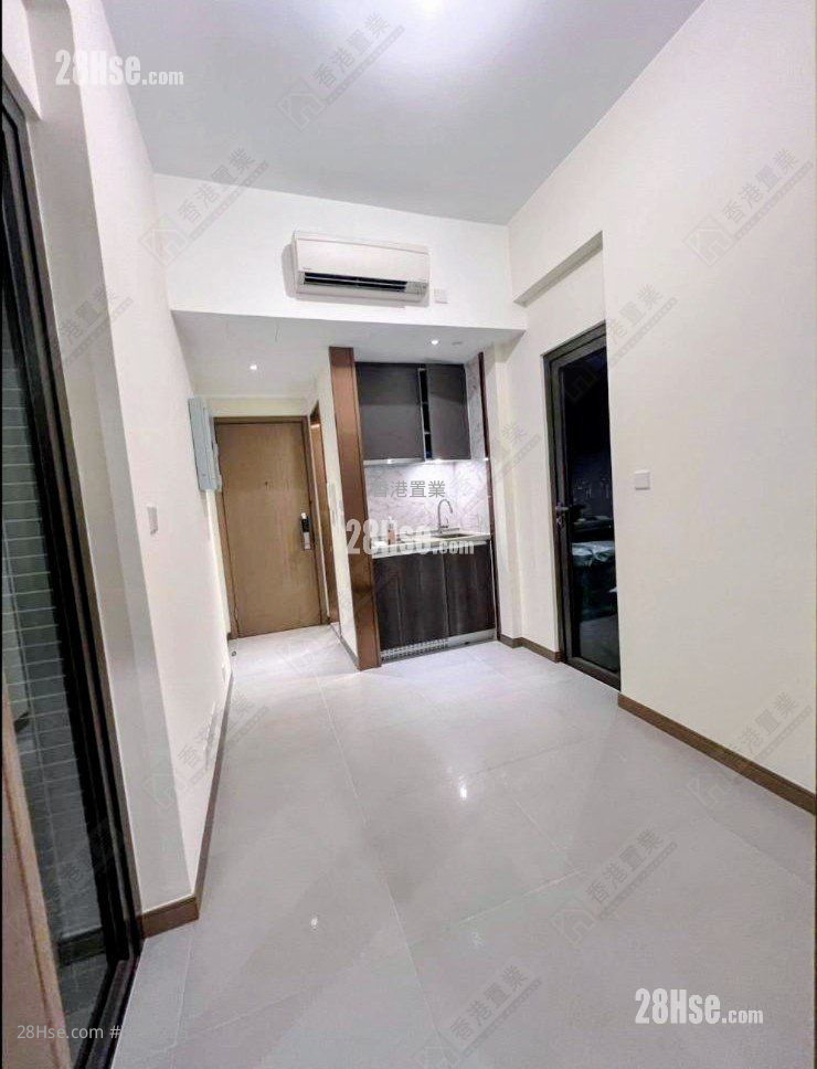 AVA228 租盘 1 房 , 1 浴室 249 平方尺