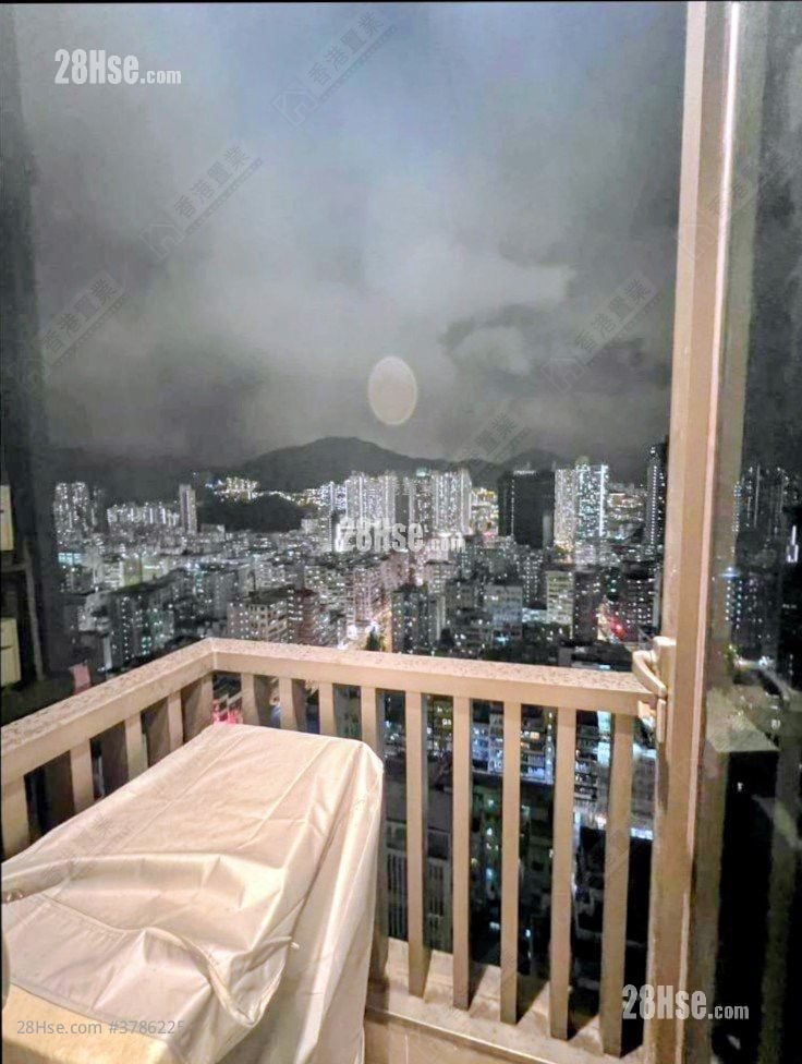 AVA228 租盘 1 房 , 1 浴室 249 平方尺