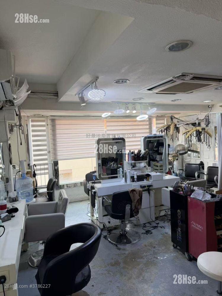 On Lok House Rental 425 ft²