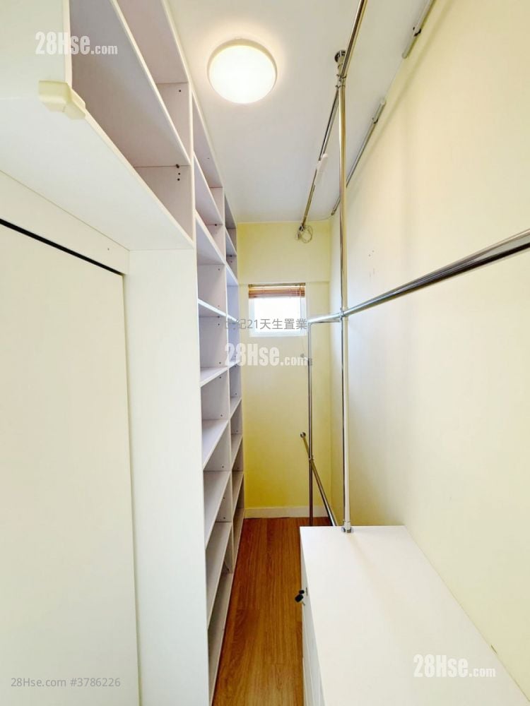 浪涛湾 租盘 3 房 , 2 浴室 886 平方尺