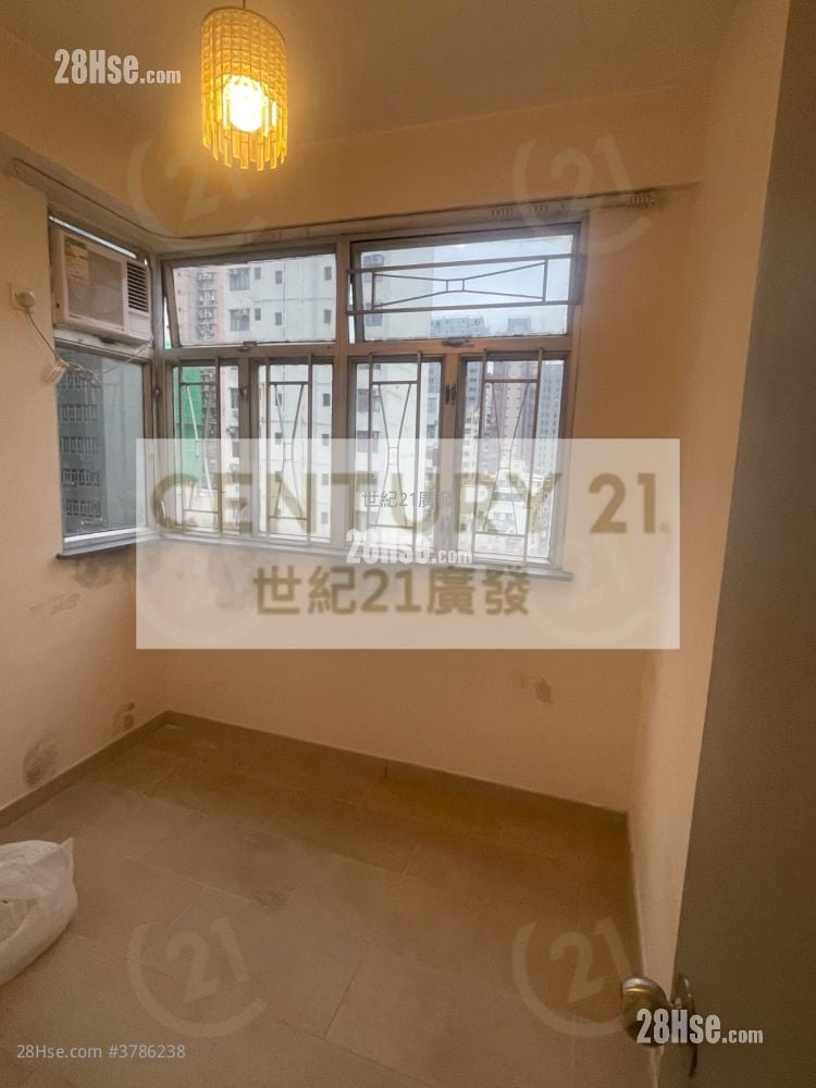 单幢楼房 租盘 246 平方尺