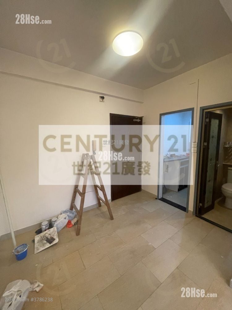 单幢楼房 租盘 246 平方尺