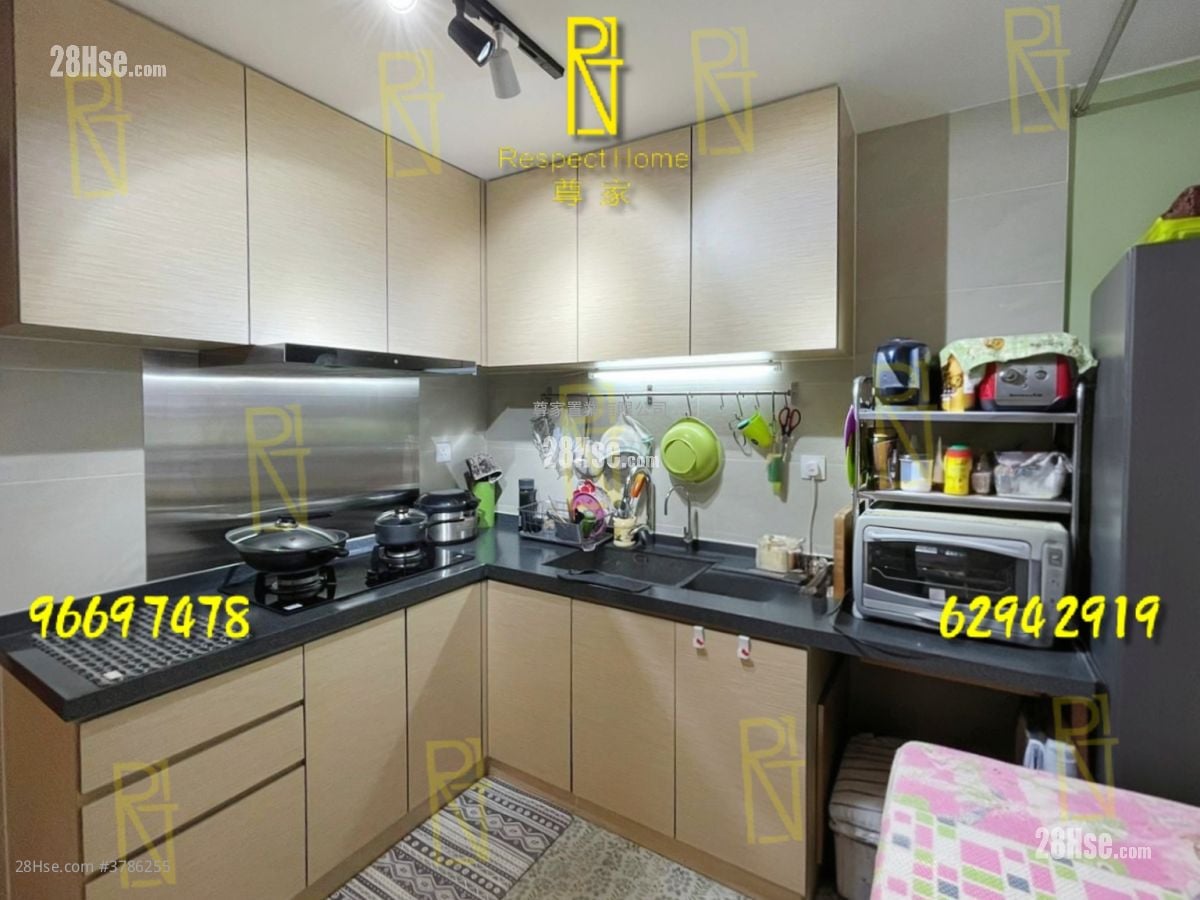 村屋 售盘 3 房 , 1 浴室 700 平方尺