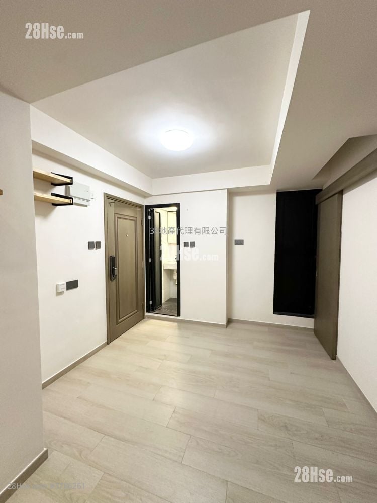 康辉大厦 租盘 2 房 , 1 浴室 210 平方尺