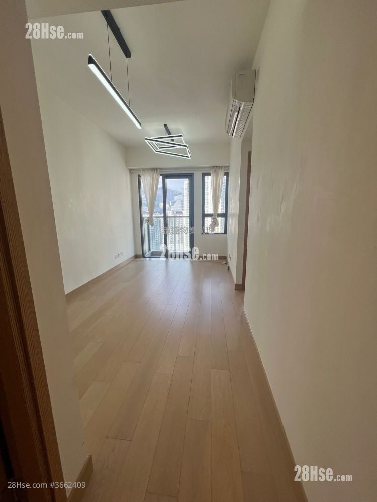 Victoria Skye Rental 2 Bedrooms , 1 Bathroom 460 ft²