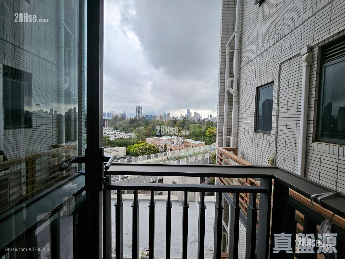 Parc Inverness Sell 4 Bedrooms 1,733 ft²