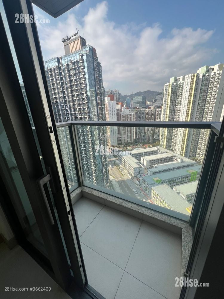 Victoria Skye Rental 2 Bedrooms , 1 Bathroom 460 ft²