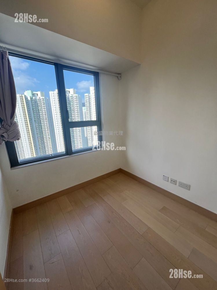 Victoria Skye Rental 2 Bedrooms , 1 Bathroom 460 ft²