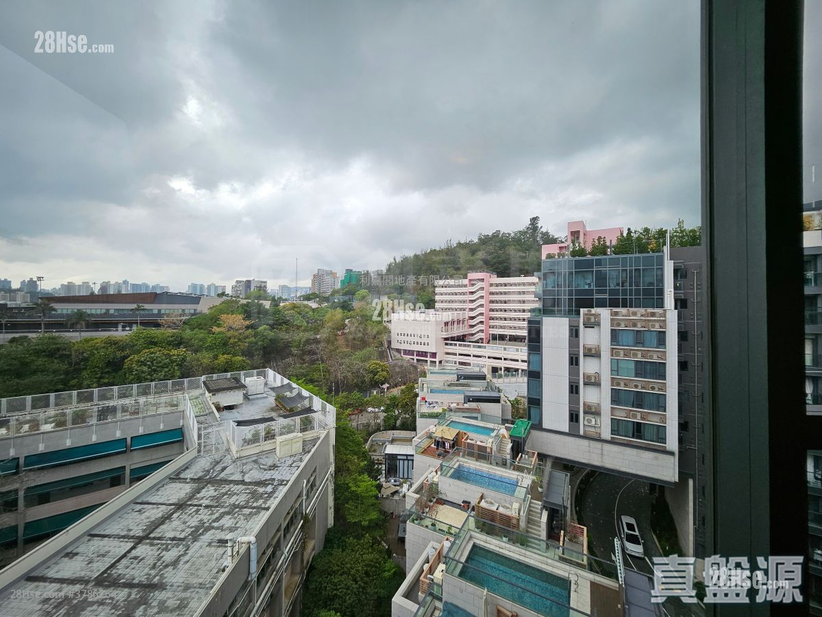 Parc Inverness Sell 4 Bedrooms 1,733 ft²