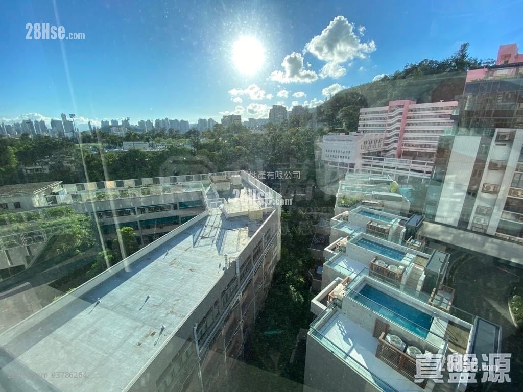 Parc Inverness Sell 4 Bedrooms 1,733 ft²