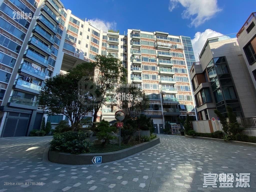 Parc Inverness Sell 4 Bedrooms 1,733 ft²