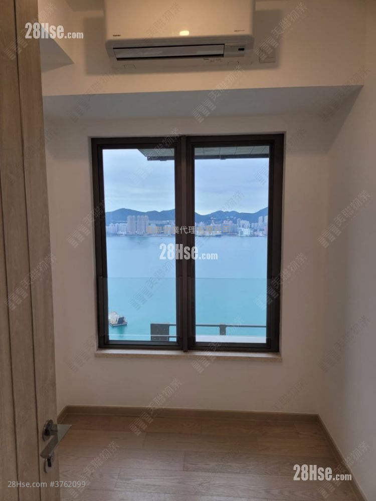 Sea To Sky 售盘 4 房 , 3 浴室 1,054 平方尺