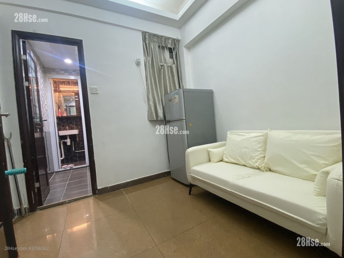 Champagne Court Rental Studio , 1 Bathroom 120 ft²