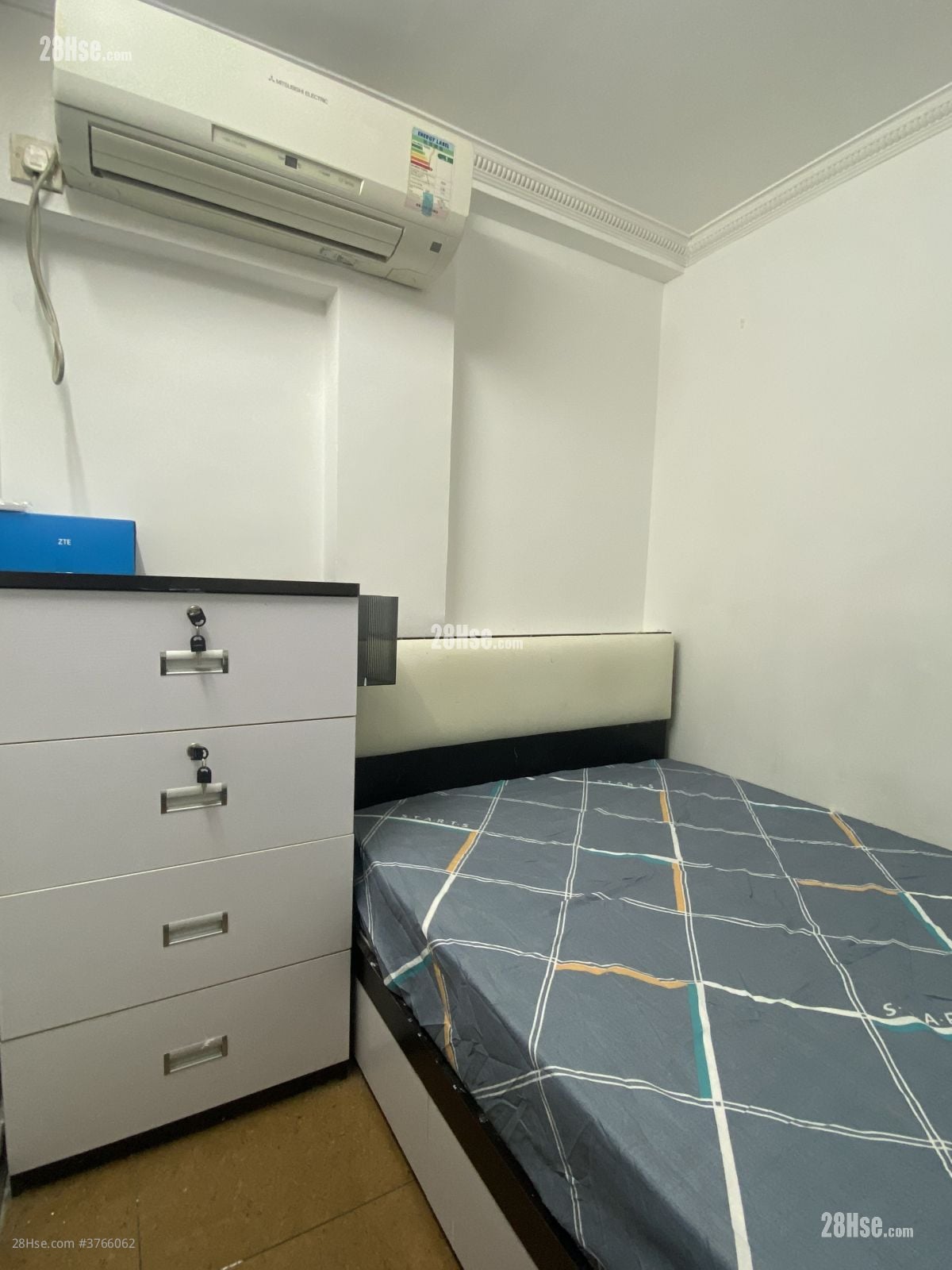 Champagne Court Rental Studio , 1 Bathroom 120 ft²