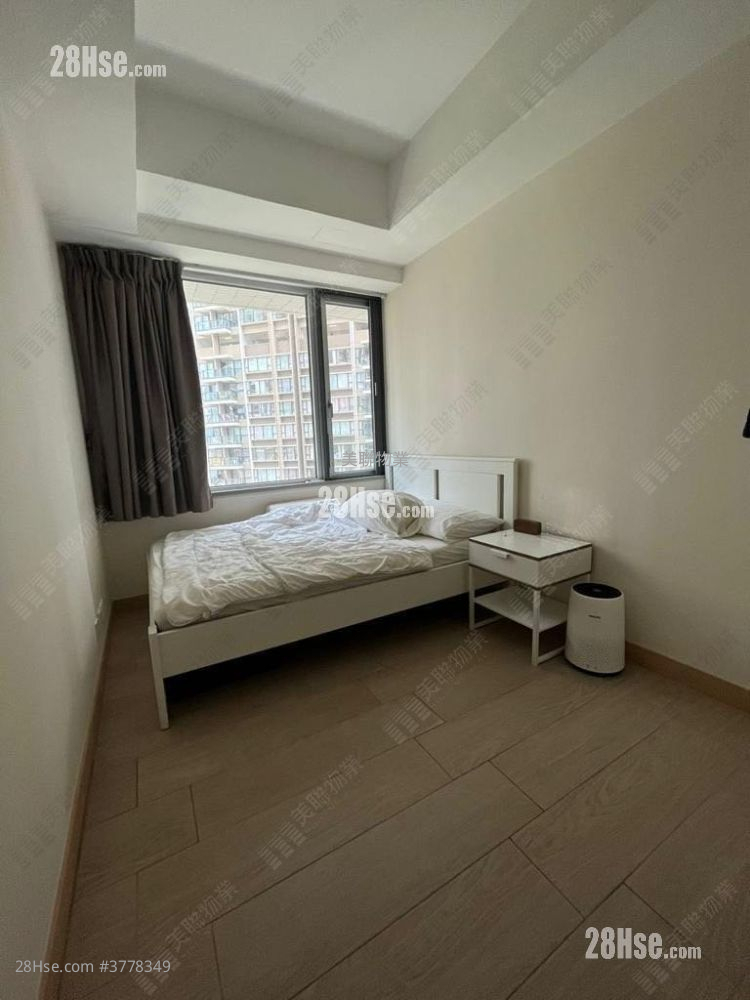 Century Link Sell 1 Bedroom , 1 Bathroom 379 ft²