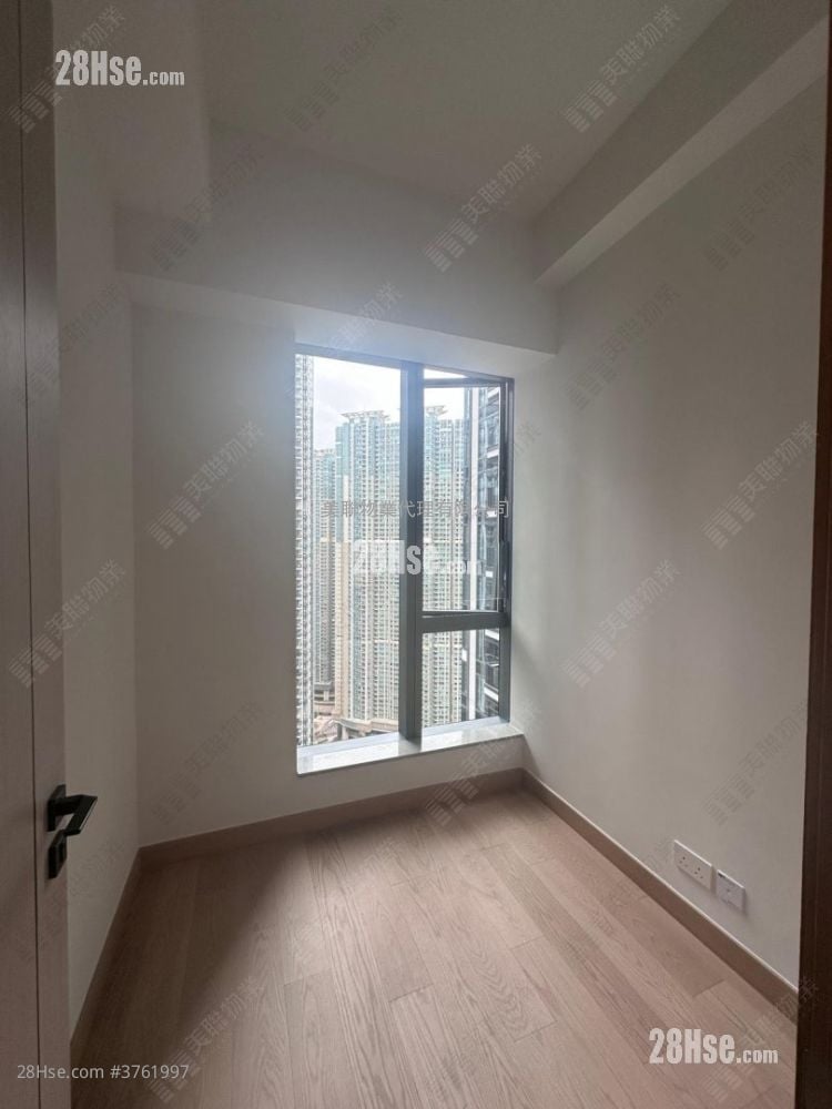 Park Seasons 售盘 2 房 , 1 浴室 437 平方尺