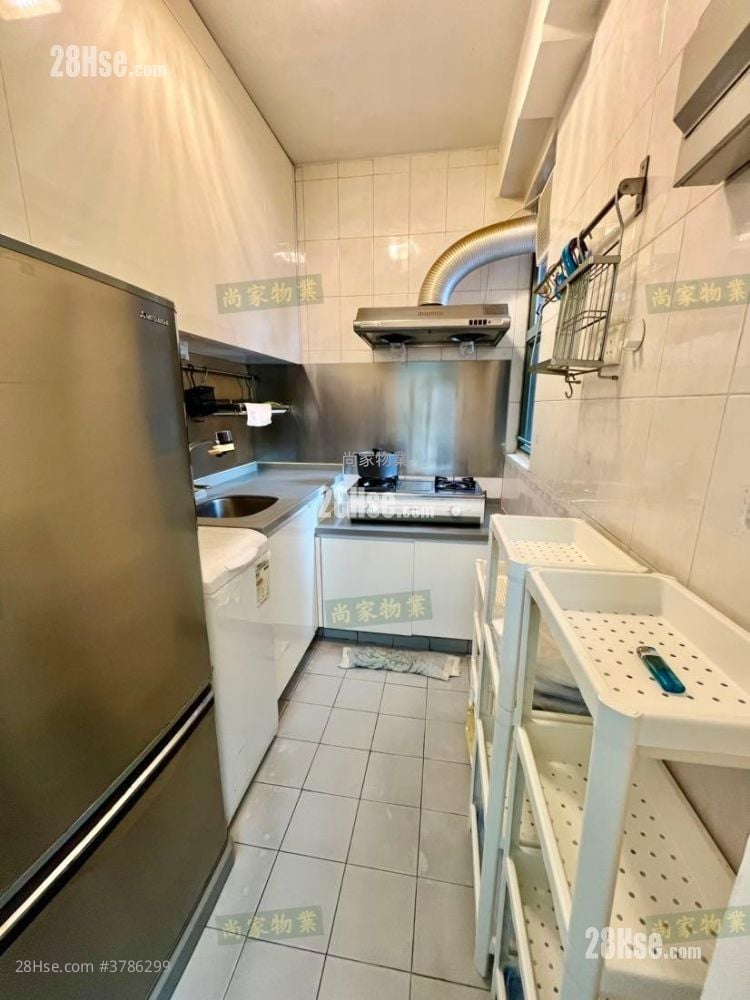 Beauty Court Rental 2 Bedrooms , 1 Bathroom