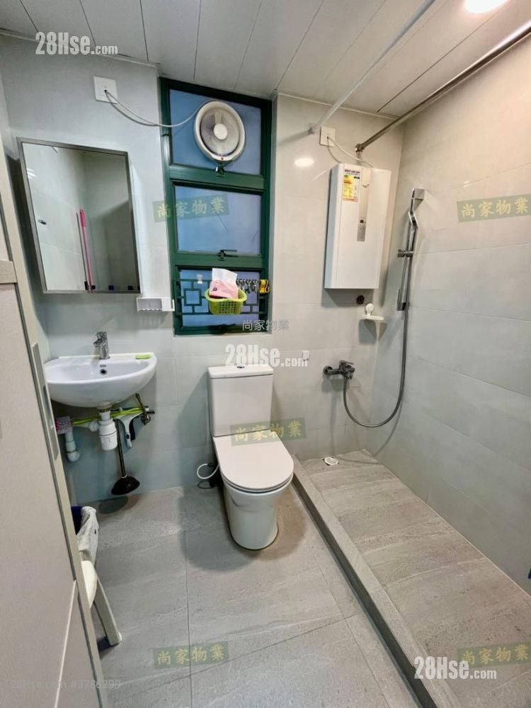 Beauty Court Rental 2 Bedrooms , 1 Bathroom