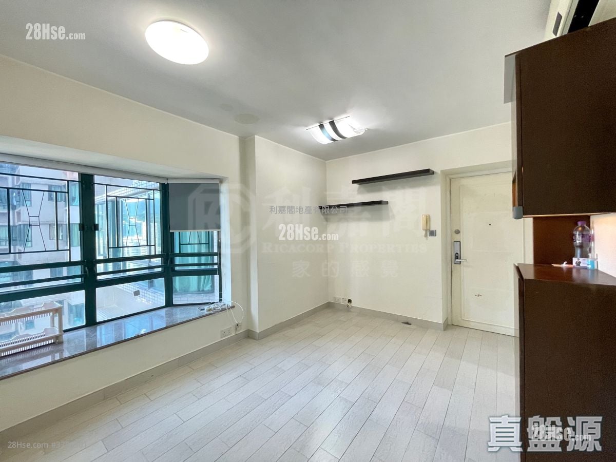 The Metro City Rental 2 Bedrooms , 1 Bathroom 363 ft²