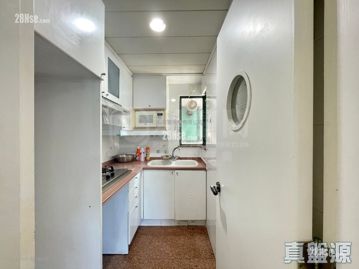 The Metro City Rental 2 Bedrooms , 1 Bathroom 363 ft²