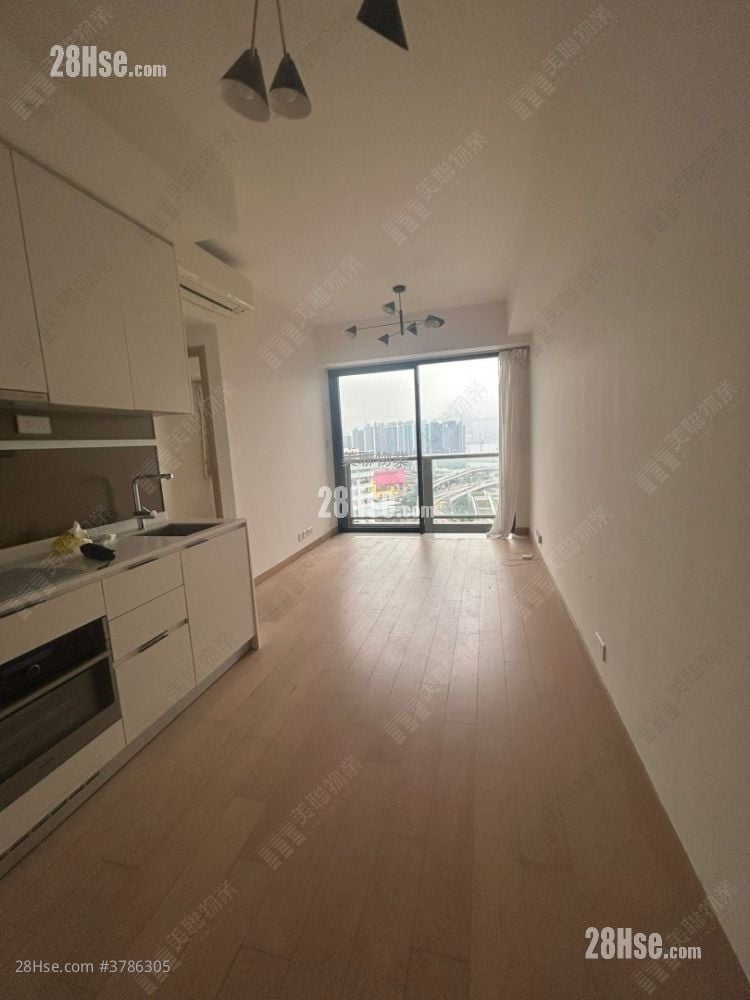 K.city Rental 632 ft²