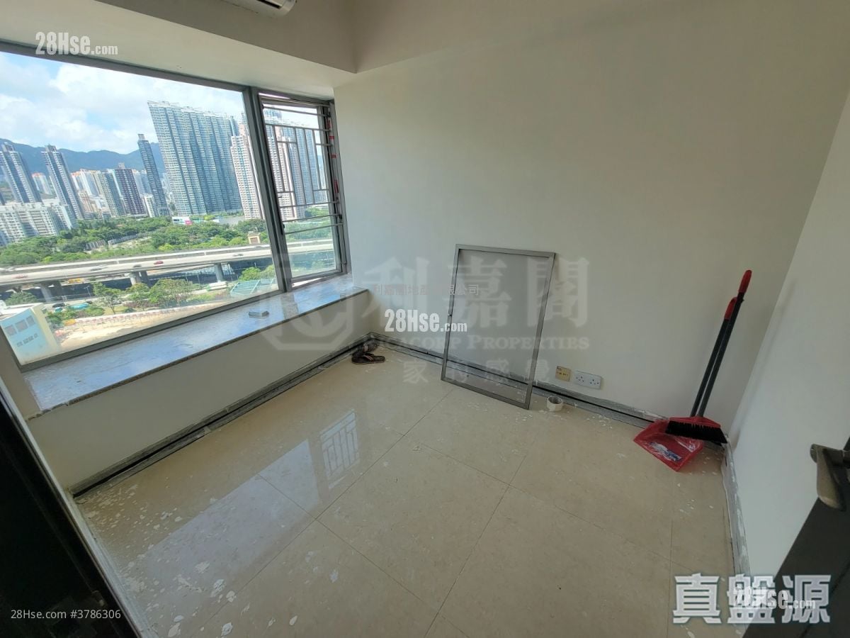 凯帆轩 售盘 2 房 , 1 浴室 459 平方尺