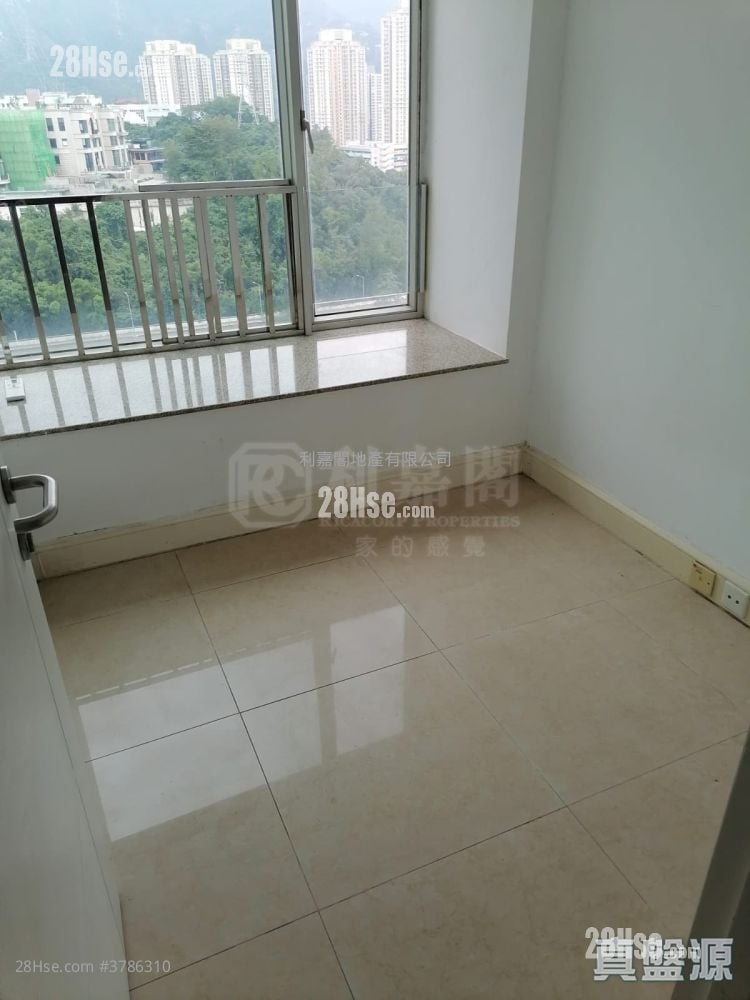 Festival City Sell 3 Bedrooms , 2 Bathrooms 842 ft²