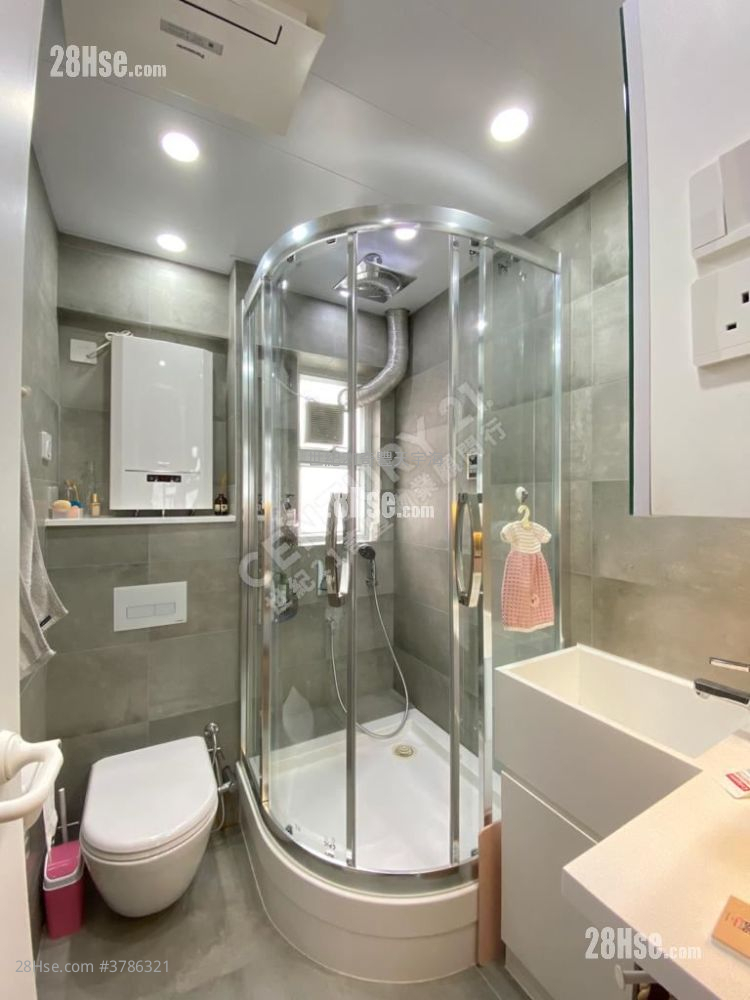 Sunshine City Sell 3 Bedrooms , 2 Bathrooms 932 ft²