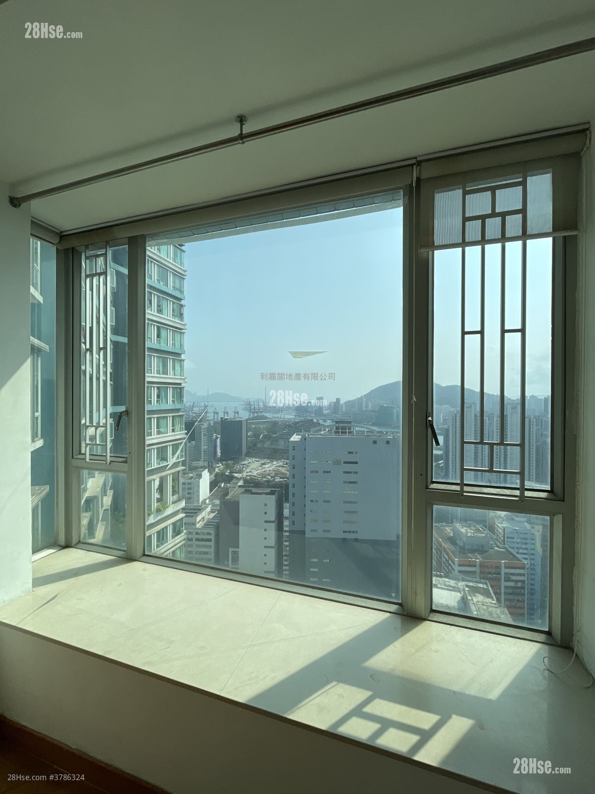 Indihome Sell 3 Bedrooms , 2 Bathrooms 538 ft²