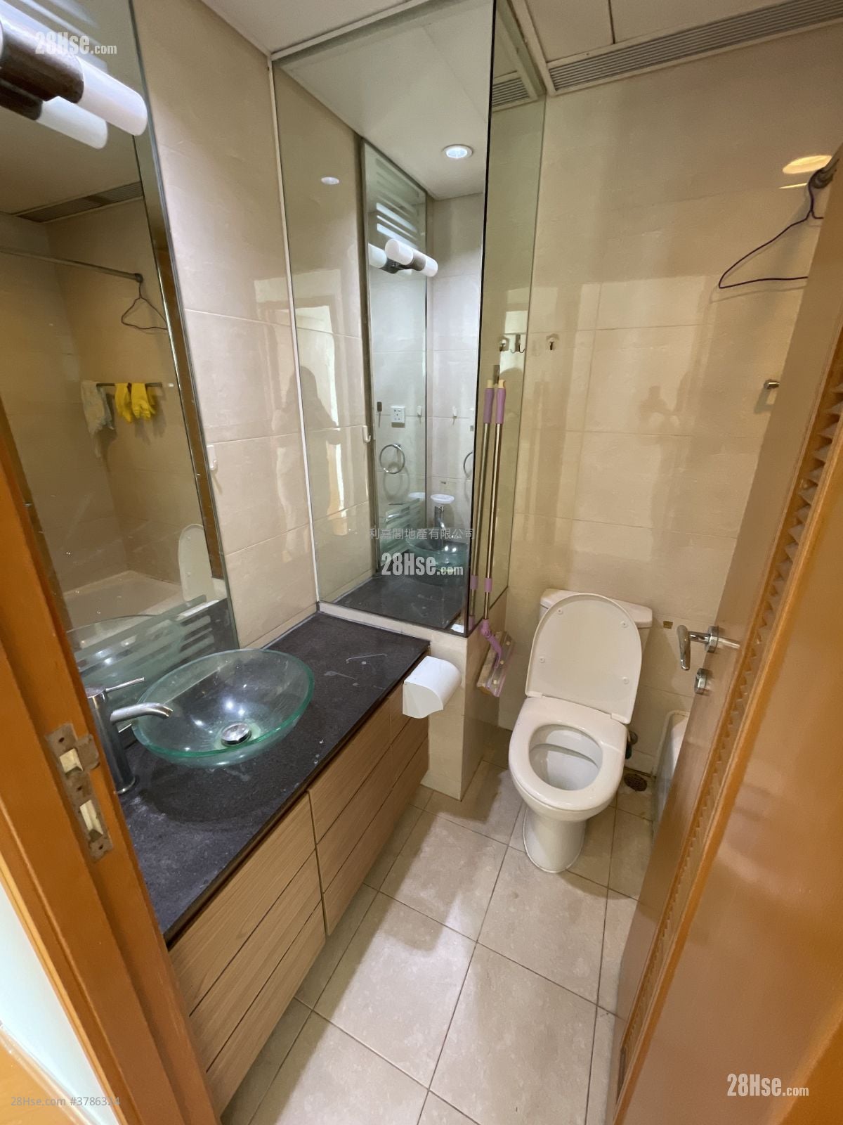 Indihome Sell 3 Bedrooms , 2 Bathrooms 538 ft²