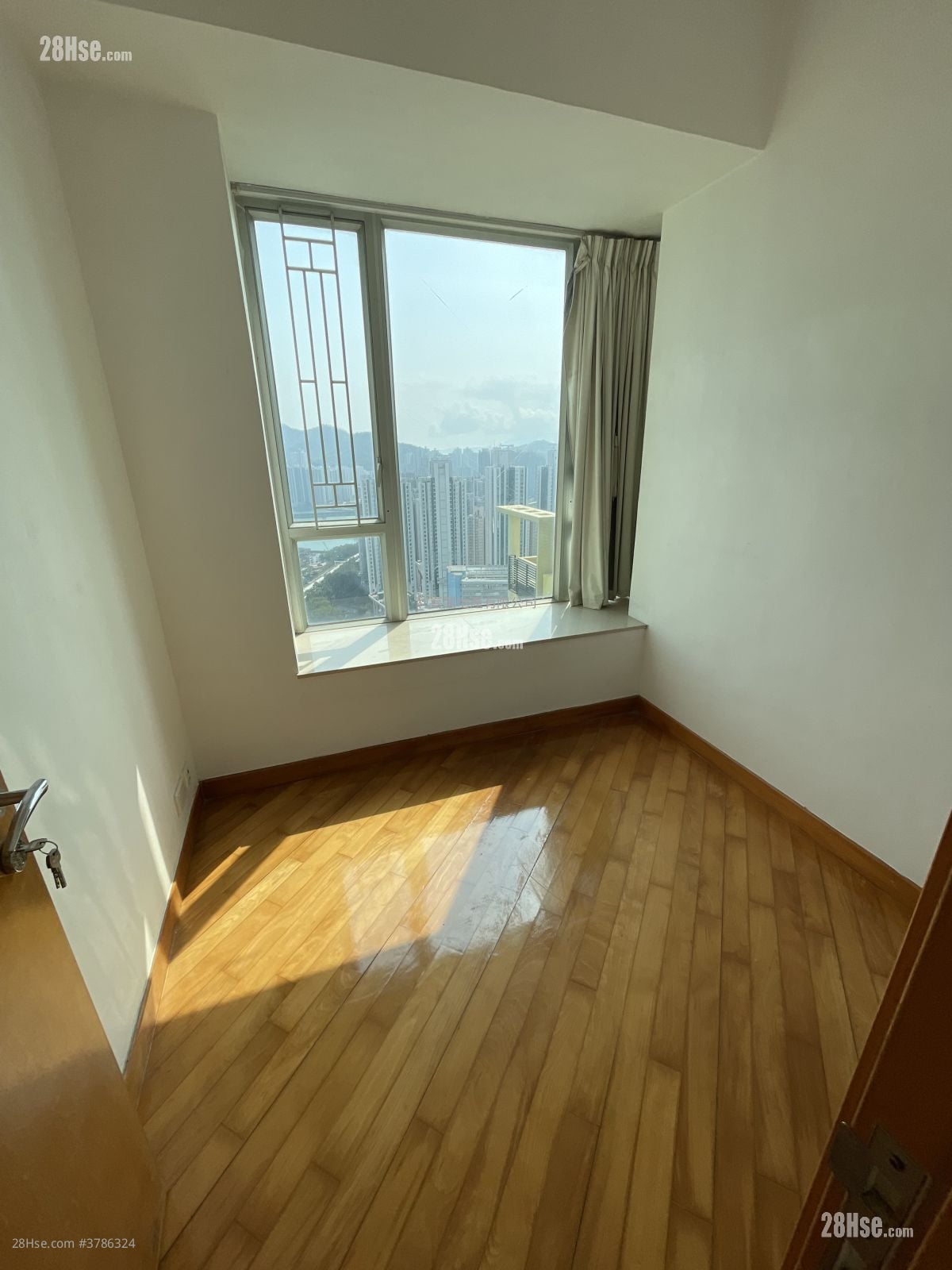 Indihome Sell 3 Bedrooms , 2 Bathrooms 538 ft²