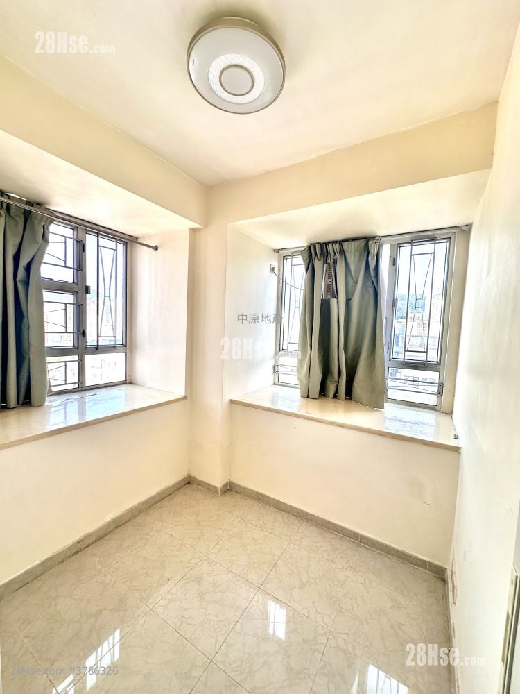 Greenwood Garden Sell 1 Bedroom 215 ft²