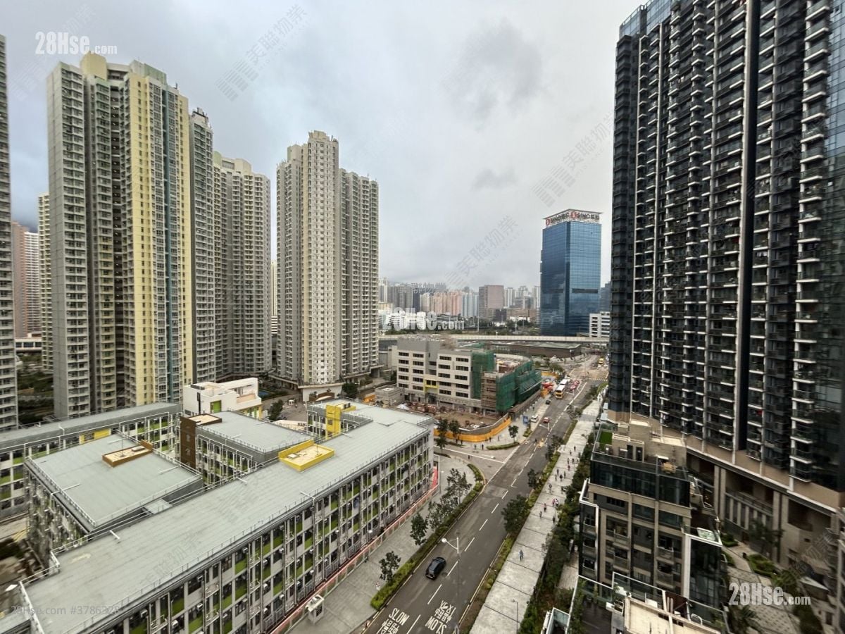 天寰 租盘 3 房 , 2 浴室 640 平方尺