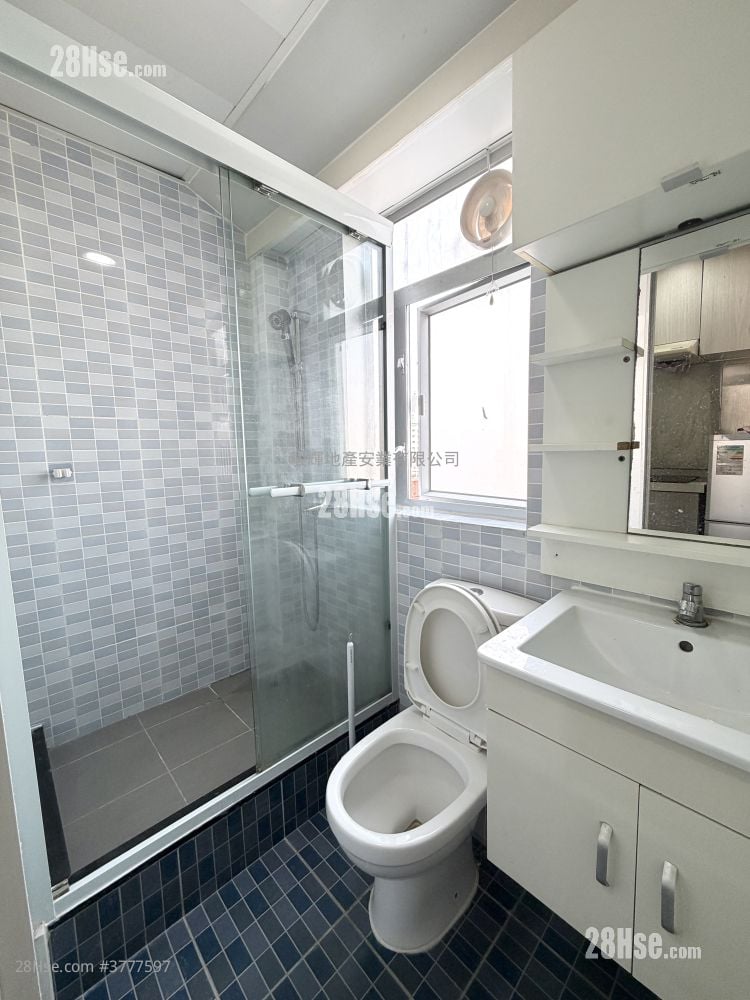 Pat Chun Mansion Sell 2 Bedrooms , 1 Bathroom 246 ft²