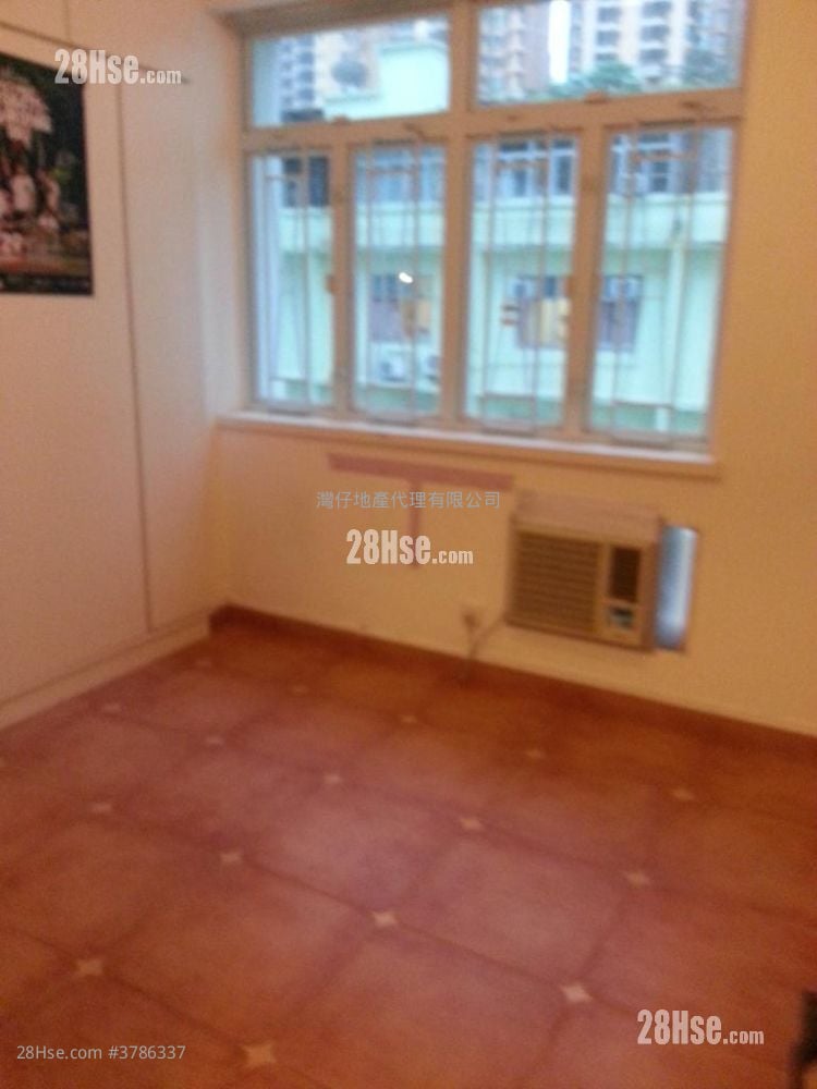 蟾宫大厦 售盘 4 房 , 2 浴室 763 平方尺