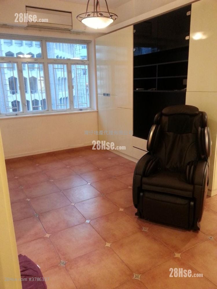 蟾宫大厦 售盘 4 房 , 2 浴室 763 平方尺