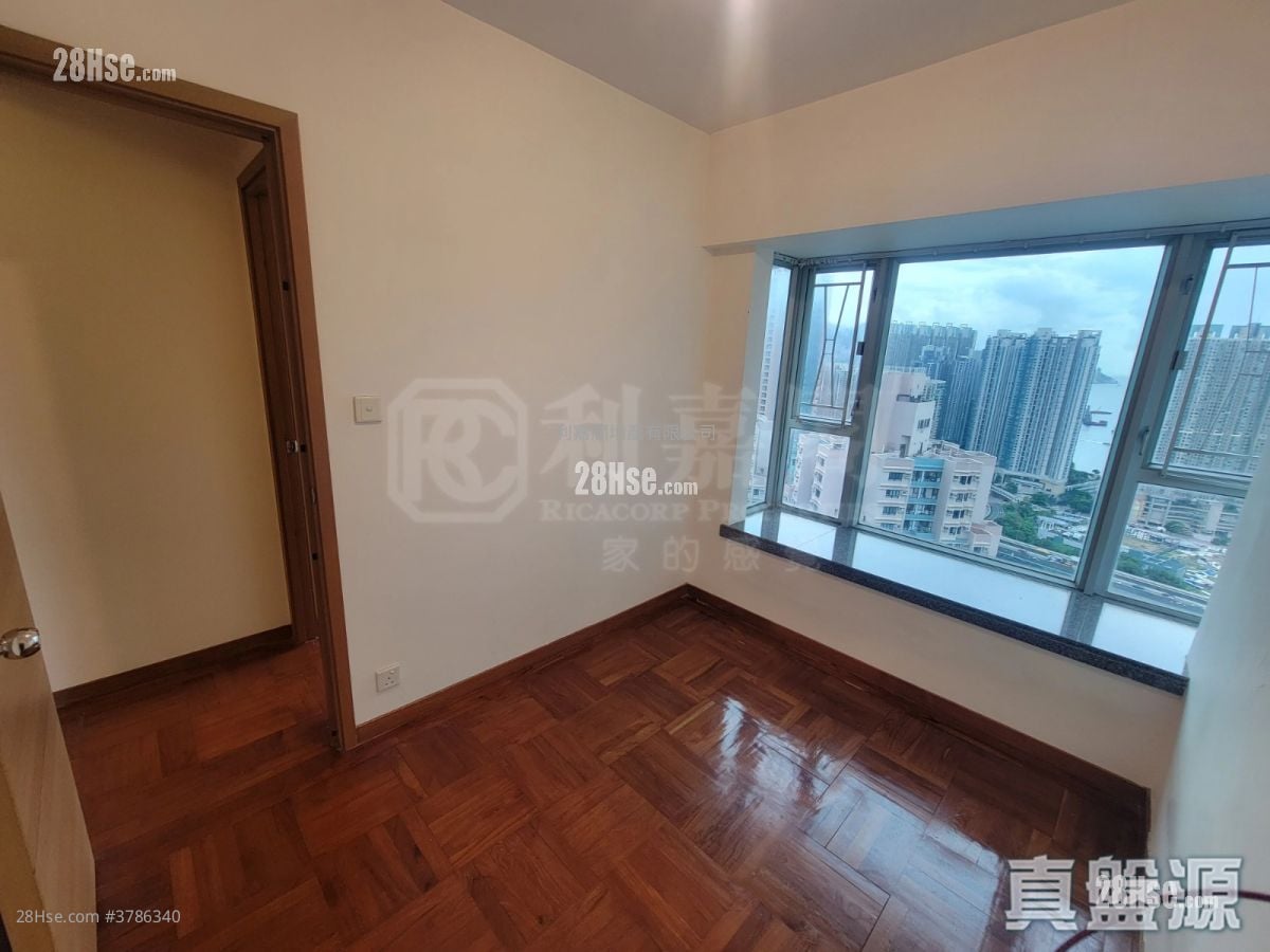 港湾豪庭 售盘 2 房 344 平方尺