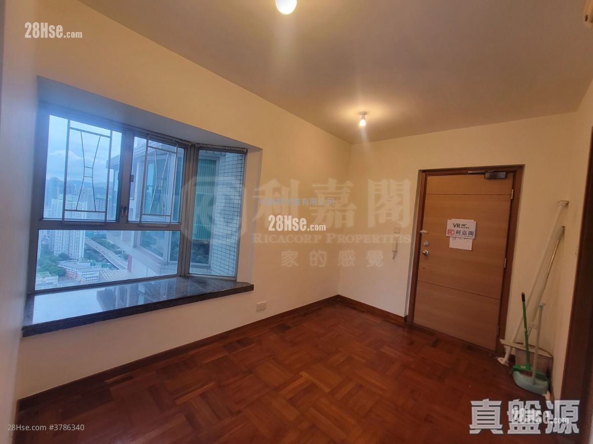 港湾豪庭 售盘 2 房 344 平方尺