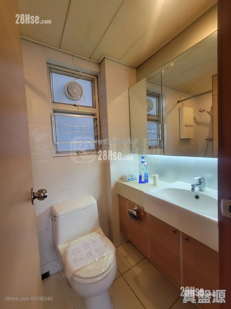 港湾豪庭 售盘 2 房 344 平方尺