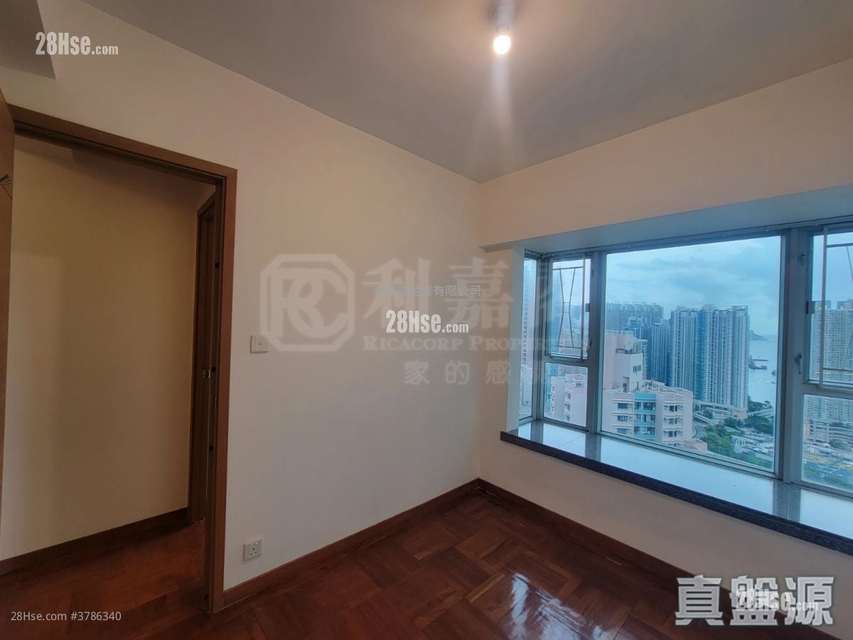 港湾豪庭 售盘 2 房 344 平方尺