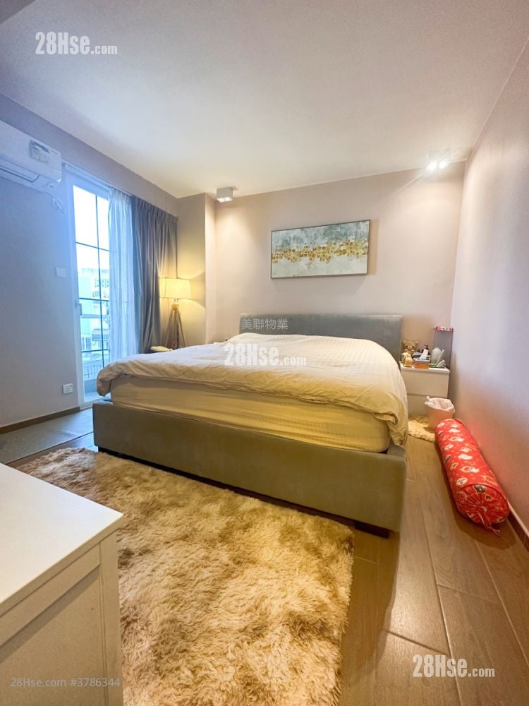 Palm Springs Sell 2 Bedrooms , 2 Bathrooms 1,367 ft²