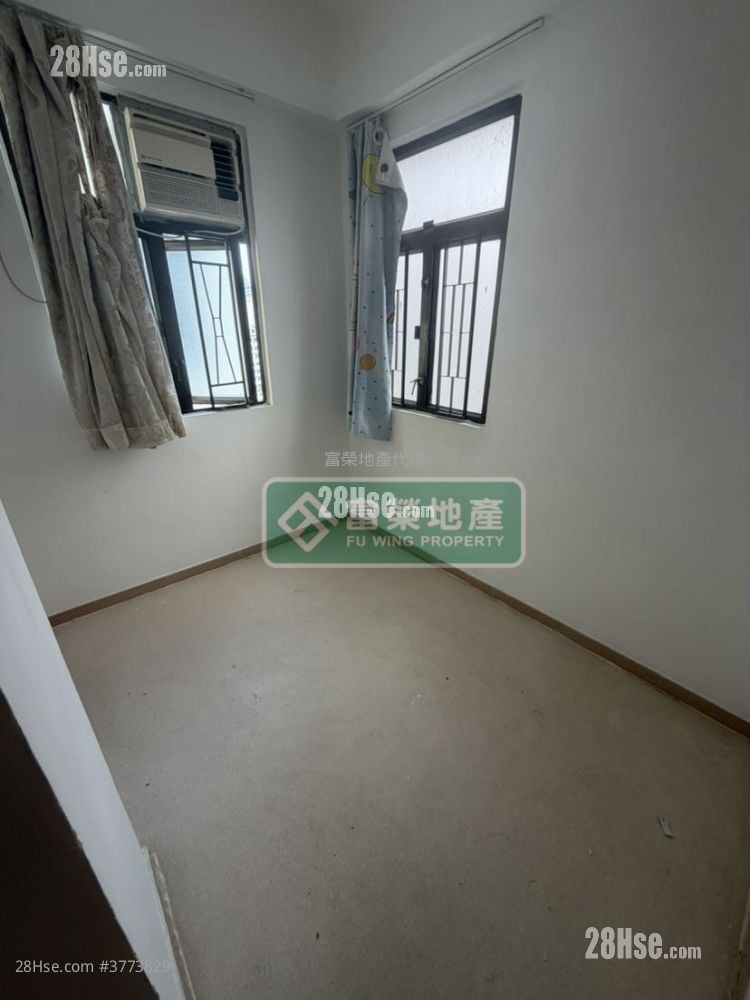 正辉大楼 租盘 2 房 , 1 浴室 271 平方尺