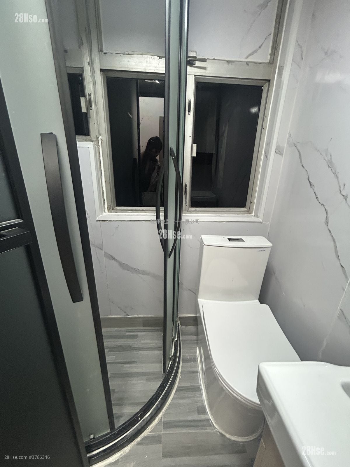 Wing Lee Building Rental 1 Bedroom , 1 Bathroom 180 ft²