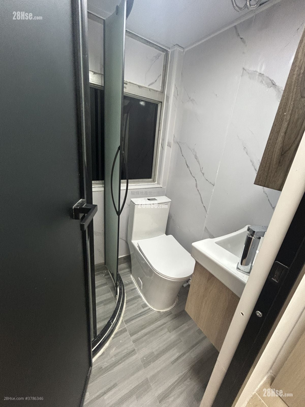 Wing Lee Building Rental 1 Bedroom , 1 Bathroom 180 ft²