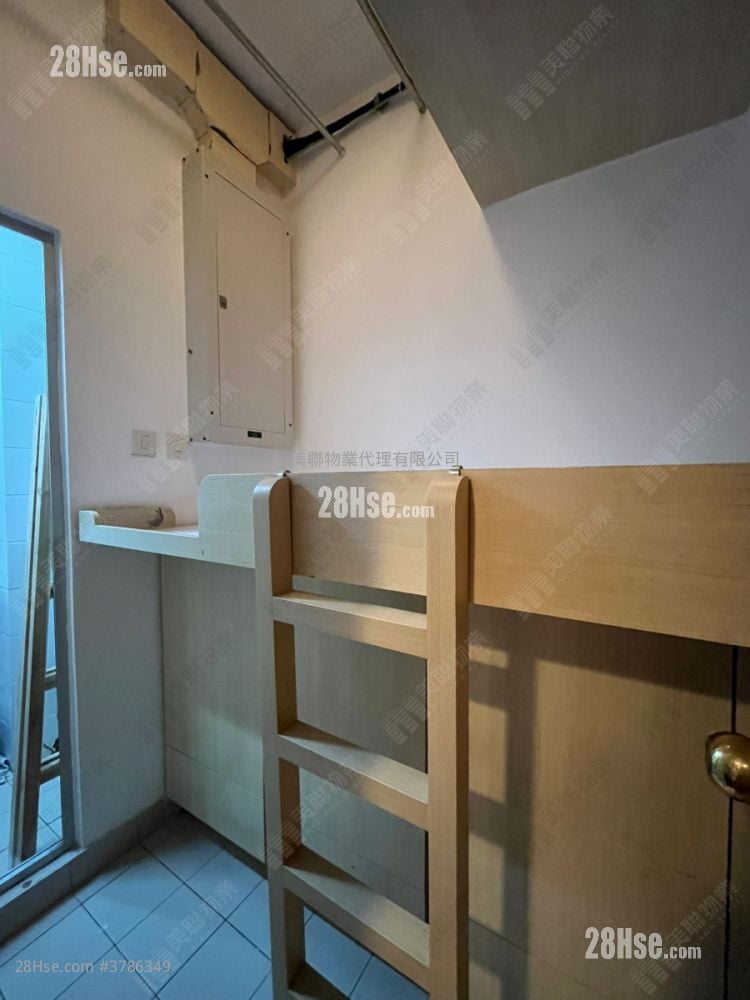 No.1 Ho Man Tin Hill Sell 4 Bedrooms , 3 Bathrooms 1,298 ft²