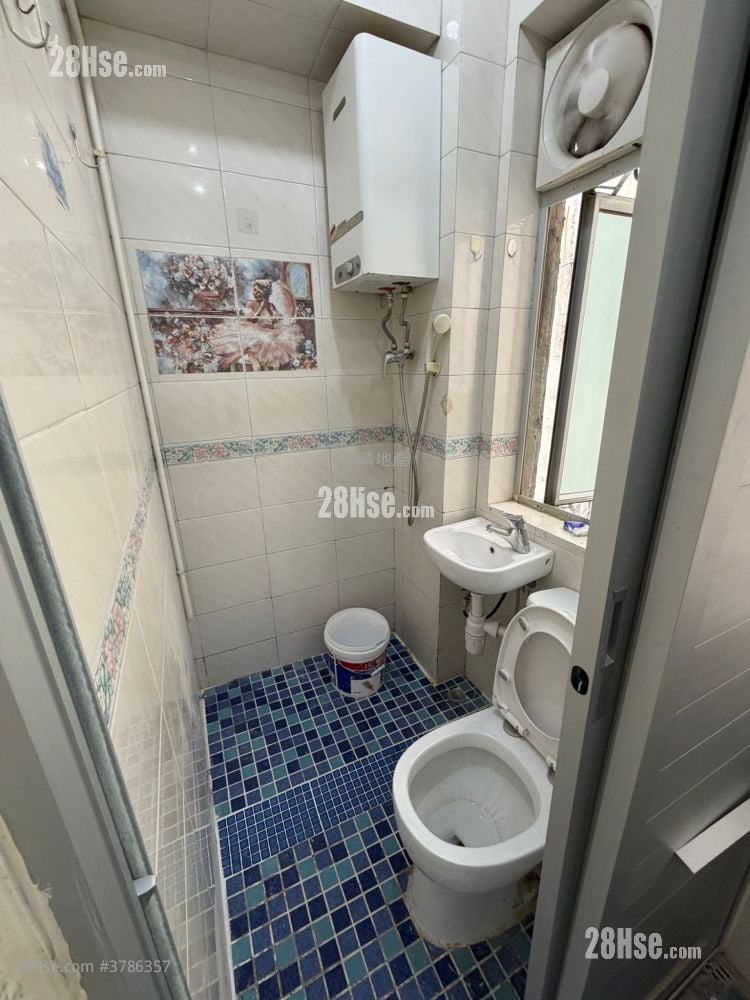 Chinese Mansion Rental 3 Bedrooms , 1 Bathroom 435 ft²