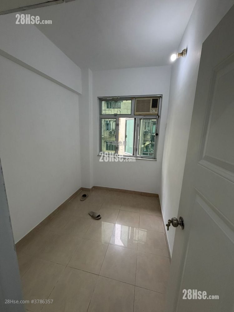 Chinese Mansion Rental 3 Bedrooms , 1 Bathroom 435 ft²