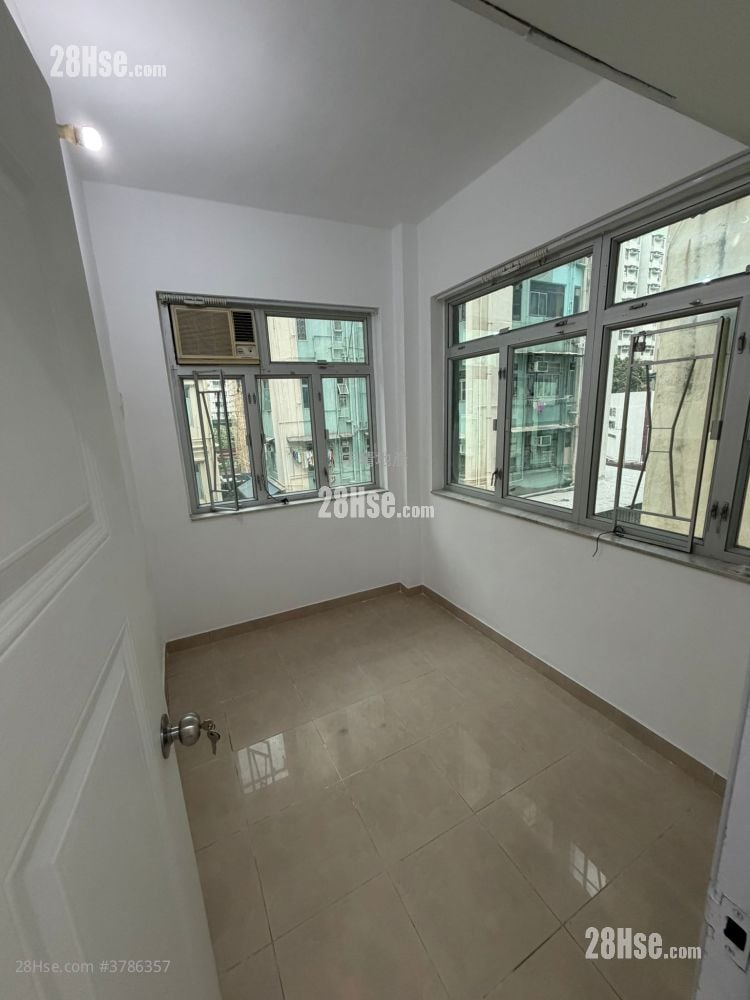 Chinese Mansion Rental 3 Bedrooms , 1 Bathroom 435 ft²