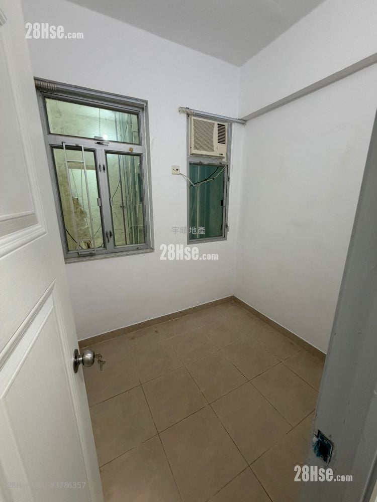 Chinese Mansion Rental 3 Bedrooms , 1 Bathroom 435 ft²