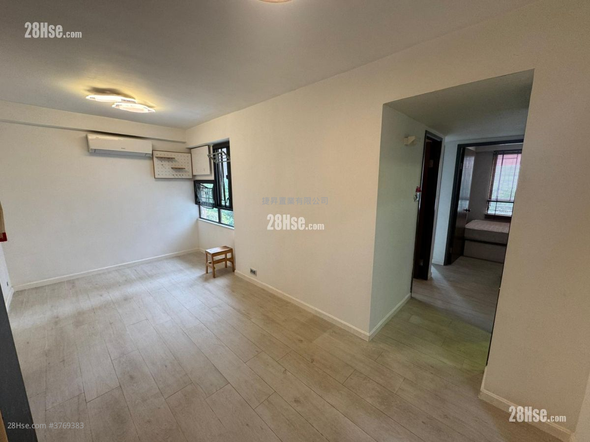 Hung Hom Gardens Sell 3 Bedrooms , 1 Bathroom 480 ft²